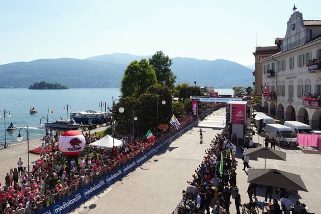Italy™s Alberto Bettiol of XDS Astana Team winner of the stage on the finish line during Stage 13 of the Giro d™Italia, from Alessandria to Verbania, Italy, Friday May 22, 2026.  Copyright: xMassimoxPaolonex xLaPressex