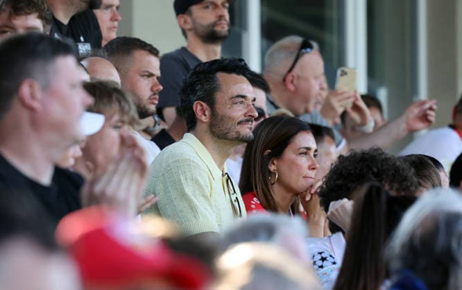 22 05 26 A Juniors DFB Cup Final 2026 U19 VfL Wolfsburg U19 VfB Stuttgart Germany, Potsdam, 22 05 2026, Football, Season 2025 2026, A Juniors DFB Cup Final 2026, U19 VfL Wolfsburg U19 VfB Stuttgart Giovanni Zarrella with wife Jana Ina