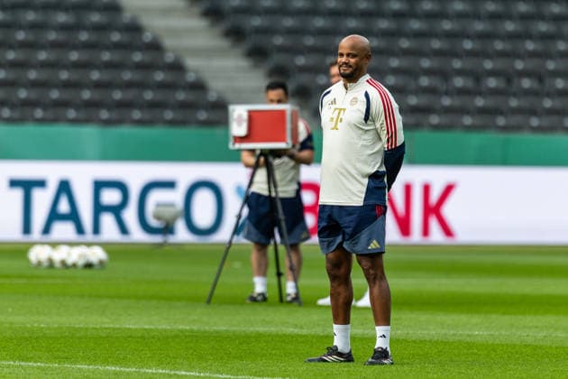 GER, DFB Cup final, Training and press conference, FC Bayern Munich VfB Stuttgart 22 05 2026, Olympiastadion, Olympiastadion, GER, DFB Cup final, Training and press conference, FC Bayern Munich VfB Stuttgart Vincent Kompany Coach FC Bayern Munich at training Â nordphotoxGmbHxx xAlexanderxTrienitz nph00051