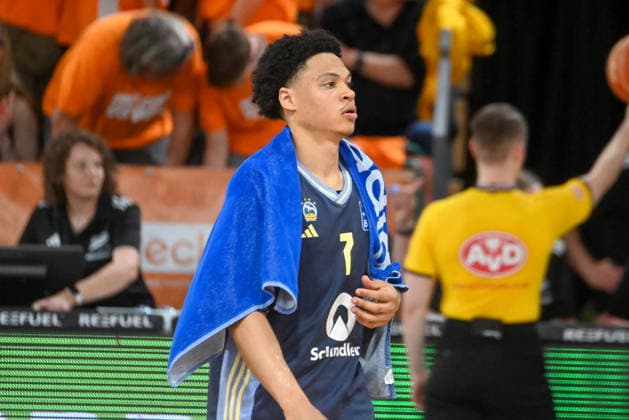 Jack Kayil ALBA Berlin, 07 pensive at the break RASTA Vechta vs ALBA Berlin, easyCredit Basketball Bundesliga, Play Off, Season 2025 2026, 22 05 2026, RASTA Vechta vs ALBA Berlin, easyCredit Basketball Bundesliga, Play Off, Season 2025 2026, 22 05 2026 Vechta Copyright: xEibner-Pressefoto RobertxGertzenx EP_RGN