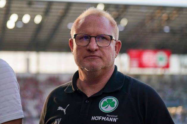 Germany Soccer 2 Bundesliga Relegation 2025 2026 Rot Weiss Essen vs SpVgg Greuther Fürth Stadion an der Hafenstraße Essen Heiko Vogel Coach, SpVgg Greuther Fürth Copyright: xJOERANxSTEINSIEKx