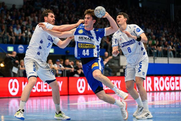 Stephan Seitz ThSV Eisenach, 44 , Hendrik Wagner TBV Lemgo Lippe, 28 , Frederik Simak TBV Lemgo Lippe, 08 GER, ThSV Eisenach vs TBV Lemgo Lippe, 1 Daikin Handballbundesliga, Handball, 32 Matchday, Season 2025 2026, 22 05 2026 GER, ThSV Eisenach vs TBV Lemgo Lippe, 1 Daikin Handballbundesliga, Handball, 32 Matchday, Season 2025 2026, 22 05 2026 Eisenach Copyright: xEibner-Pressefoto MartinxHerbstx EP_MHT