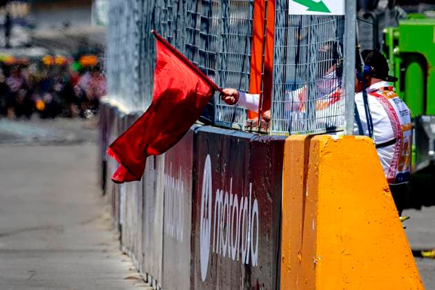 MONTREAL Red flag during the practice session of the Formula 1 Canada Race at the Circuit Gilles Villeneuve on May 22, 2026 in Montreal, Canada Photo by DeFodi Images