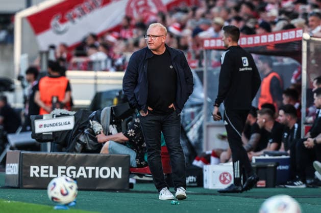 Sport, Football, Relegation 2026 Season 2025 2026 First leg Rot Weiss Essen SpVgg Greuther Fürth 22 05 2026, Stadion an der Hafenstraße Heiko Vogel Head coach, Greuther Fürth Essen Stadion an der Hafenstraße North Rhine-Westphalia Germany