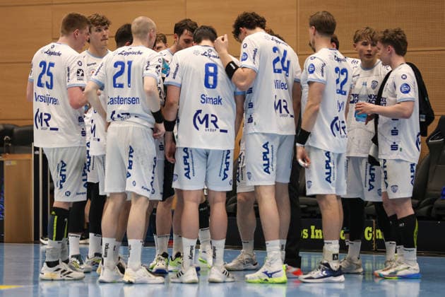 2026 05 22, xkwix, Handball, HBL, ThSV Eisenach TBV Lemgo Lippe, Werner Aßmann Halle, 32 Matchday, Season 2025 2026 The team from Lemgo in the circle at timeout Photo xKamilxWilkowskixPressefotoKochx Thüringen Germany