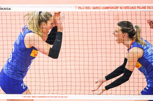 2026-05-22 Netherlands v Ukraine - Four Nations Cup APELDOORN, NETHERLANDS - MAY 22: Elles Dambrink of The Netherlands, Britt Bongaerts of The Netherlands during the Four Nations Cup match between Netherlands and Ukraine at Omnisport on May 22, 2026 in Apeldoorn, Netherlands. Apeldoorn Omnisport Netherlands Content not available for redistribution in The Netherlands directly or indirectly through any third parties. Copyright: xAndrexWeeningx