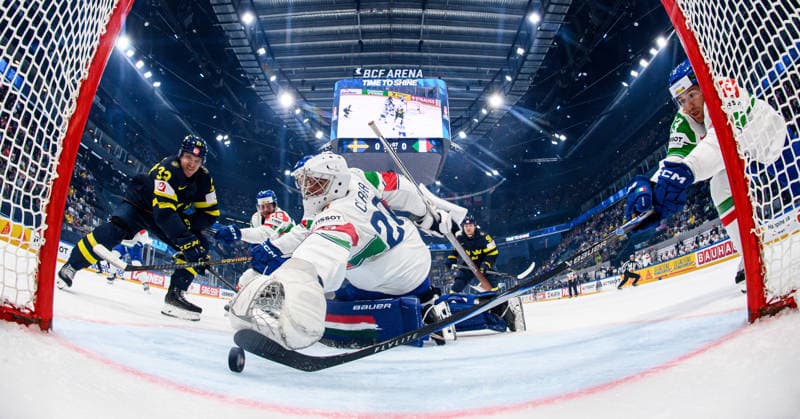 260522 Jakob Silfverberg of Sweden and goaltender Damian Clara of Italy during the 2026 IIHF Ice Hockey World Championship match between Sweden and Italy on May 22, 2026 in Fribourg Photo Jesper Zerman BILDBYRAN kod JZ JZ0726 ishockey ice hockey ishockey vm 2026 vm 2026 iihf world championship sverige sweden italien italy bbeng  Copyright: JESPERxZERMAN BB260522JZ115
