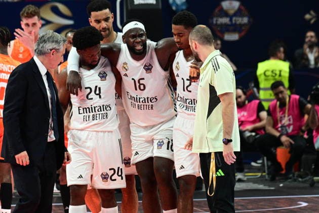 Valencia Basket v Real Madrid Euroleague Final Four Usman Garuba of Real Madrid injuries during the Euroleague match, Final Four Semifinal between Valencia Basket v Real Madrid played at ATHENS Telekom Center Athens Stadium on May 22nd 2026 in Athens Greece Athens Greece Basketball Copyright: xAgenciaxLOFx