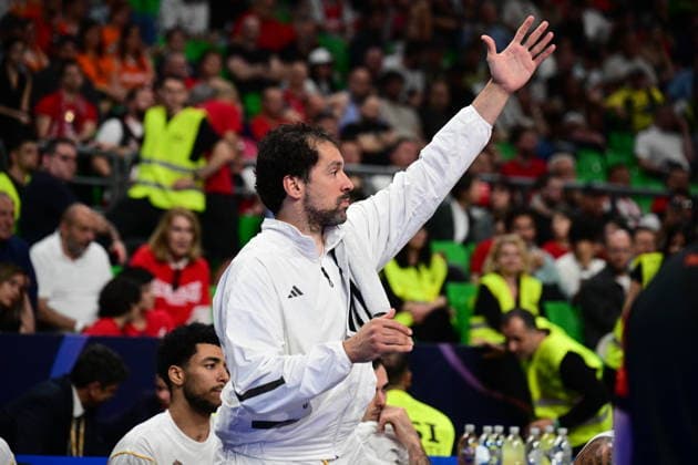 Valencia Basket v Real Madrid Euroleague Final Four Sergio Llull of Real Madrid during the Euroleague match, Final Four Semifinal between Valencia Basket v Real Madrid played at ATHENS Telekom Center Athens Stadium on May 22nd 2026 in Athens Greece Athens Greece Basketball Copyright: xAgenciaxLOFx