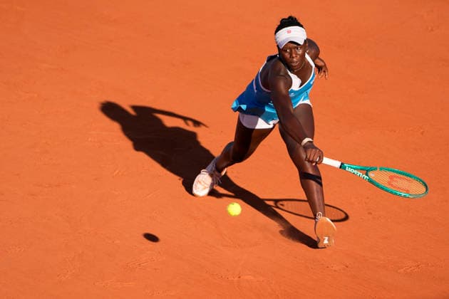 2026 WTA, Tennis Damen Strasbourg 500 - Semi Finals (Day 6) Mboko (CAN) V Cristain (ROU) (3rd Set) Victoria Mboko in action during the semifinal at the 2026 WTA Internationaux de Strasbourg Women s tennis tournament at the Tennis Club de Strasbourg in Strasbourg, France, on May 22, 2026. Strasbourg France  Copyright: xOwenxHammondx originalFilename:hammond-2026wtai260522_npyET.jpg