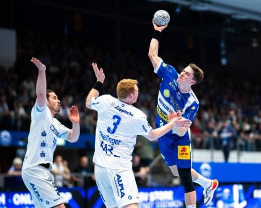 DAIKIN HBL HANDBALL MEN 1 BL 32 GAME DAY THSV EISENACH TBV LEMGO LIPPE FOR EDITORIAL PURPOSES ONLY p 22 05 2026 Eisenach DAIKIN HBL Handball 1 Bundesliga Men Season 2025 2026 32 Matchday Werner Assmann Halle ThSV Eisenach TBV Lemgo Lippe in photo Oskar Joelsson 3 ThSV Eisenach in duel with Nicolai Theilinger 3 TBV Lemgo Lippe Germany Thuringia Eisenach Copyright SaschaxFromm Copyright: SaschaxFromm doc85yrit58i1idbu8b42 ,EDITORIAL USE ONLY Copyright: SaschaxFromm