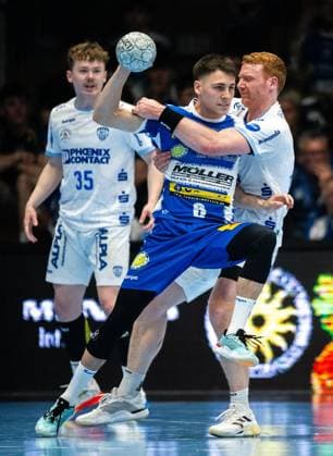 DAIKIN HBL HANDBALL MEN 1 BL 32 GAME DAY THSV EISENACH TBV LEMGO LIPPE FOR EDITORIAL PURPOSES ONLY p 22 05 2026 Eisenach DAIKIN HBL Handball 1 Bundesliga Men Season 2025 2026 32 Matchday Werner Assmann Halle ThSV Eisenach TBV Lemgo Lippe in photo Aleksandar Capric 6 ThSV Eisenach in duel with Nicolai Theilinger 3 TBV Lemgo Lippe Germany Thuringia Eisenach Copyright SaschaxFromm Copyright: SaschaxFromm doc85yrkn6arplvf2penqv ,EDITORIAL USE ONLY Copyright: SaschaxFromm