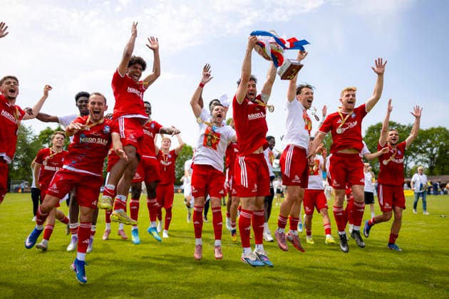 Phönix Lübeck players cheer after the victory SV Todesfelde vs 1 FC Phönix Lübeck, Soccer, SHFV Lotto Cup Final, 23 05 26 Todesfelde Schleswig Holstein Germany Copyright: xAgentur54GradÂ°x xFelixxKoenigx