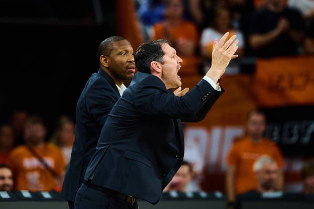 Tyron McCoy ratiopharm ulm, Assistant Coach , Ty Harrelson ratiopharm ulm, Head Coach GER, ratiopharm ulm vs Bamberg Baskets, Basketball, Playoffs, Quarterfinals, 3 Game, EasyCredit BBL, Season 2025 2026, 23 05 2026 GER, ratiopharm ulm vs Bamberg Baskets, Basketball, Playoffs, Quarterfinals, 3 Game, EasyCredit BBL, Season 2025 2026, 23 05 2026 New Ulm Copyright: xEibner-Pressefoto GeraldxOelze-dexStoppanyx EP_ODS