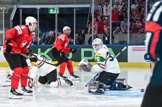 ZURICH, SWITZERLAND MAY 23 Roman Josi of Switzerland scores a goal against goalkeeper Adam Vay of Hungary during the 2026 IIHF Ice Hockey World Championship Switzerland game between Switzerland and Hungary at Swiss Life Arena on May 23, 2026 in Zurich, Zurich Zurich Swiss Life Arena Zurich Switzerland Copyright: xJustPictures.ch AndreaxBrancax jp-en-EuSpIm-JP7_ANB_Sui_Hung_23052026_3104