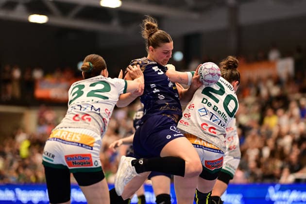 Haruno Sasaki 32, FRISCH AUF Göppingen Maj Nielsen 5, Buxtehuder Sportverein Louisa De Bellis 20, FRISCH AUF Göppingen Buxtehuder SV vs FRISCH AUF Göppingen, Handball, Women, 1 Bundesliga, Play Offs, Season 2025 2026, 23 05 2026 Buxtehuder SV vs FRISCH AUF Göppingen, Handball, Women, 1 Bundesliga, Play Offs, Season 2025 2026, 23 05 2026 Buxtehude Copyright: xEibner-Pressefoto FelixxSchlikisx EP_SLK