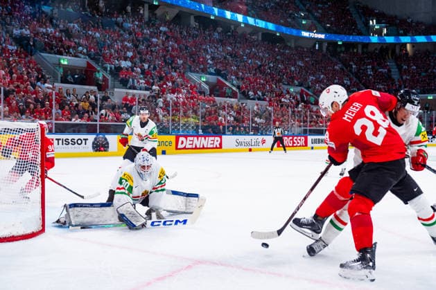 ZURICH, SWITZERLAND - MAY 23: Timo Meier (Switzerland, 28) scoring the 4:0 during the Preliminary Round - Group A Match 39 between Switzerland and Hungary at the IIHF Ice hockey, Eishockey World Championship, WM, Weltmeisterschaft 2026, Swiss Life Arena on May 23, 2026 in Zurich, Switzerland. Zurich Switzerland Copyright: xTimoxSteinx