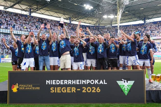 23 05 2026, xydrx, men, soccer, amateur final day, Niederrheinpokal final, SC St Tönis 11 20 MSV Duisburg, 2025 2026 season, Schauinsland Reisen Arena MSV Duisburg players celebrate victory in the Niederrhein Pokal final Copyright: HMBxMedia YannisxDreimann