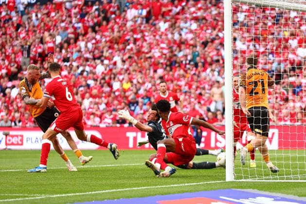 Oliver McBurnie of Hull City scoring to make it 1-0 Hull City v Middlesbrough, EFL Sky Bet Championship, Play-Off Final, Football, Wembley Stadium, London, UK - 23 May 2026London Wembley Stadium United Kingdom EDITORIAL USE ONLY No use with unauthorised audio, video, data, fixture lists, club league logos or live services. Online in-match use limited to 120 images, no video emulation. No use in betting, games or single club league player publications.  Copyright: xJamesxMarsh Shutterstockx 16887365jd