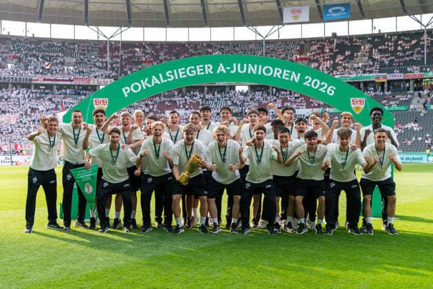 Team photo U19 Cup Winner A Juniors 2026, U19 VfB Stuttgart GER, FC Bayern Muenchen vs VfB Stuttgart, Football, Men, DFB Cup, Final, Season 2025 2026, 23 05 2026, DFL DFB REGULATES PROHIBIT ANY USE OF PHOTOGRAPHS AS IMAGE SEQUENCES AND OR QUASI VIDEO, GER, FC Bayern Muenchen vs VfB Stuttgart, Football, Men, DFB Cup, Final, Season 2025 2026, 23 05 2026 Berlin Copyright: xEibner-Pressefoto WolfgangxFrankx EP_WFK