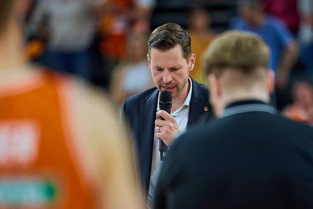 Thorsten Leibenath ratiopharm ulm, Sports Director at his farewell GER, ratiopharm ulm vs Bamberg Baskets, Basketball, Playoffs, Quarterfinals, 3 Match, EasyCredit BBL, Season 2025 2026, 23 05 2026 GER, ratiopharm ulm vs Bamberg Baskets, Basketball, Playoffs, Quarterfinals, 3 Match, EasyCredit BBL, Season 2025 2026, 23 05 2026 New Ulm Copyright: xEibner-Pressefoto GeraldxOelze-dexStoppanyx EP_ODS