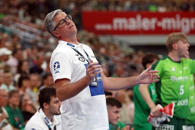 23 05 2026, xovx, Handball Daikin Handball Bundesliga, HSG Wetzlar HC Erlangen Coach Runar Sigtryggsson HSG Wetzlar Wetzlar Buderus Arena Hessen Germany EN