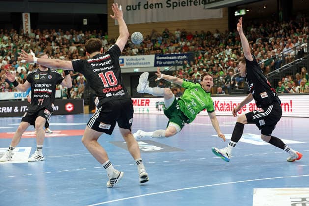 23 05 2026, xovx, Handball Daikin Handball Bundesliga, HSG Wetzlar HC Erlangen v l Maciej Gebala HC Erlangen , Florian Scheerer HC Erlangen , Justin Müller HSG Wetzlar , Christoph Steinert HC Erlangen Wetzlar Buderus Arena Hessen Germany EN