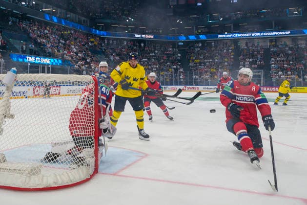 FRIBOURG, SWITZERLAND MAY 23 Max Krogdahl of Norway R block a shot in front of goalkeeper Henrik Haukeland of Norway L during the 2026 IIHF Ice Hockey World Championship Switzerland game between Norway and Sweden at BCF Arena on May 23, 2026 in Fribourg, Fribourg Fribourg BCF Arena Fribourg Switzerland Copyright: xJustPictures.ch JarixPestelaccix jp-en-EuSpIm-JP6_JAR_Norway_Sweden_23May2026_00016
