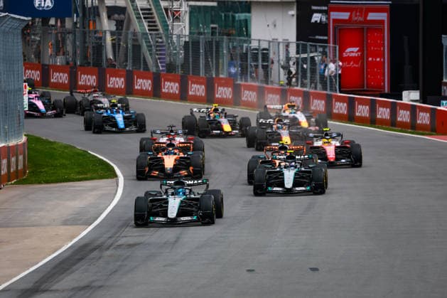F1 - CANADIAN GRAND PRIX 2026 Start of the race: 63 RUSSELL George (gbr), Mercedes AMG F1 Team W17, 12 KIMI ANTONELLI Andrea (ita), Mercedes AMG F1 Team W17, 81 PIASTRI Oscar (aus), McLaren F1 Team MCL40, 44 HAMILTON Lewis (gbr), Scuderia Ferrari SF-26, action during the Formula 1 Grand Prix du Canada 2026, 5th round of the 2026 Formula One World Championship, WM, Weltmeisterschaft from May 22 to 24, 2026 on the Circuit Gilles Villeneuve, in MontrÃ al, Canada - MontrÃ alCanada  Copyright: xFLORENTxGOODENx