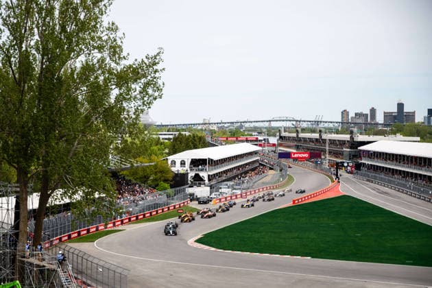 F1 - CANADIAN GRAND PRIX 2026 start of the race, depart, 12 KIMI ANTONELLI Andrea (ita), Mercedes AMG F1 Team W17, action 63 RUSSELL George (gbr), Mercedes AMG F1 Team W17, action during the Formula 1 Grand Prix du Canada 2026, 5th round of the 2026 Formula One World Championship, WM, Weltmeisterschaft from May 22 to 24, 2026 on the Circuit Gilles Villeneuve, in MontrÃ al, Canada - MontrÃ alCanada  Copyright: xALBERTOxVIMERCATIx