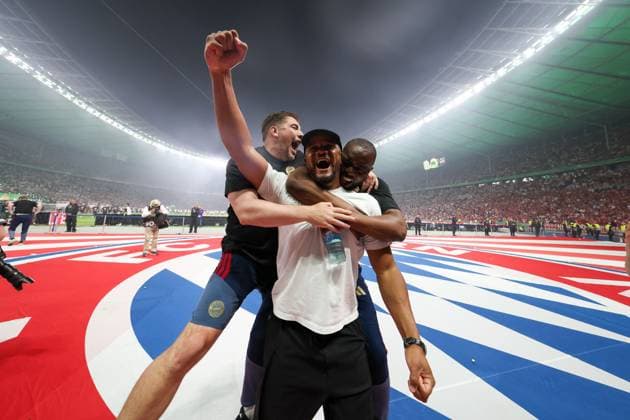 Head Coach Vincent Kompany FC Bayern Muenchen , FC Bayern Muenchen celebrates winning the 83 DFB Cup Final , FC Bayern Muenchen vs VfB Stuttgart, Football, 83 DFB Cup Final, 23 05 2026 DFL DFB regulations prohibit any use of photographs as image sequences and or quasi video Berlin Berlin Germany Copyright: xkolbert-press ChristianxKolbertx