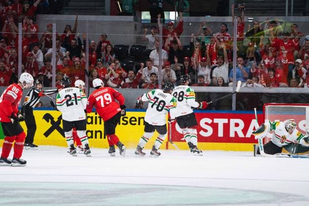 ZURICH, ZURICH - MAY 23: Switzerland supporters celebrate after a Switzerland goal during the 2026 IIHF World Championship, WM, Weltmeisterschaft Preliminary Round Group A match between Switzerland and Hungary at Swiss Life Arena on May 23, 2026 in Zurich, Zurich, Switzerland. Copyright: xLivioxBaeriswylx xSPPx Sportspressphoto_152926