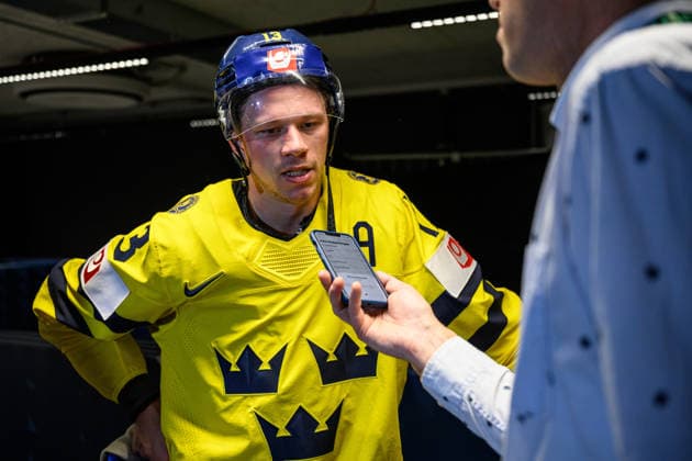 260523 Lucas Raymond of Sweden in the mixed zone after the 2026 IIHF Ice Hockey World Championship match between Norway and Sweden on May 23, 2026 in Fribourg Photo Jesper Zerman BILDBYRAN kod JZ JZ0727 ishockey ice hockey ishockey vm 2026 vm 2026 iihf world championship norge norway sverige sweden bbeng  Copyright: JESPERxZERMAN BB260523JZ078
