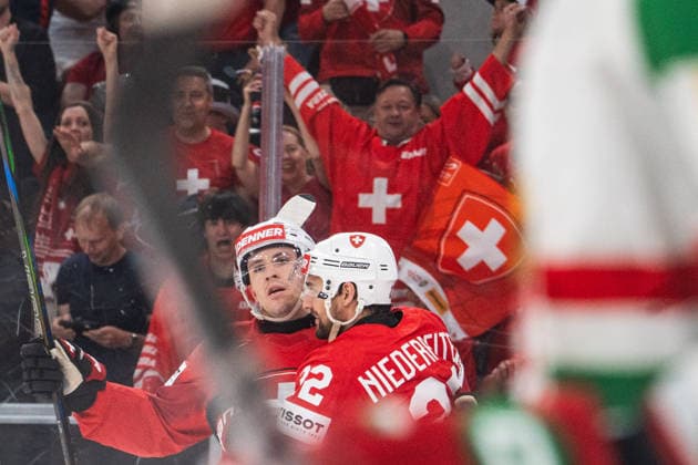 ZURICH, ZURICH - MAY 23: Calvin Thürkauf and Nino Niederreiter of Switzerland celebrate during the 2026 IIHF World Championship, WM, Weltmeisterschaft Preliminary Round Group A match between Switzerland and Hungary at Swiss Life Arena on May 23, 2026 in Zurich, Zurich, Switzerland. Copyright: xLivioxBaeriswylx xSPPx Sportspressphoto_152957