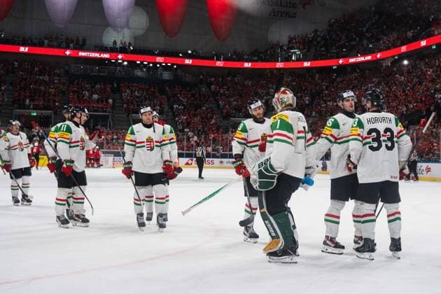 ZURICH, ZURICH - MAY 23: Hungary players react following the defeat during the 2026 IIHF World Championship, WM, Weltmeisterschaft Preliminary Round Group A match between Switzerland and Hungary at Swiss Life Arena on May 23, 2026 in Zurich, Zurich, Switzerland. Copyright: xLivioxBaeriswylx xSPPx Sportspressphoto_152966