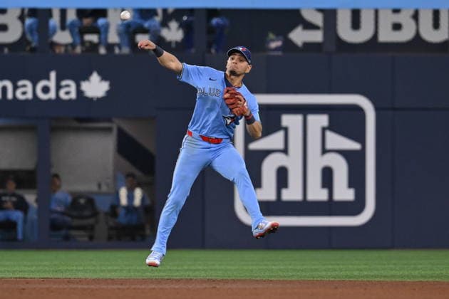 May 23, 2026, Toronto, On, Canada: Toronto Blue Jays infielder Andres Gimenez (0) throws to first base to put out Pittsburgh Pirates Jared Triolo, not pictured, during fifth inning MLB, Baseball Herren, USA baseball action in Toronto on Saturday, May 23, 2026. Andres Gimenez - ZUMAc35_ 20260523_zaf_c35_140 Copyright: xJonxBlackerx