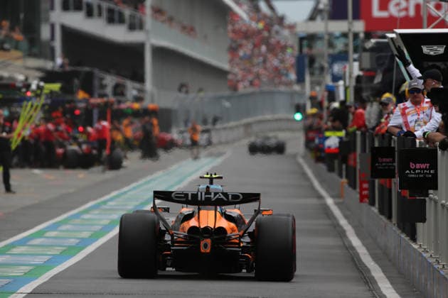 IPA85024664 - (1) Lando Norris (GBR) - McLaren Mastercard F1 Team - McLaren MCL40 - Mercedes during the Qualify of Formula 1 AWS Canadian Grand Prix 2026 at Circuit Gilles Villeneuve in Montreal, Canada. Round 7 of the 2026 FIA Formula One World Championship, WM, Weltmeisterschaft held May 22-24, 2026. The Circuit Gilles Villeneuve on Ile Notre-Dame in Montreal, named after the legendary Ferrari driver, hosts the Sprint format for the seventh round. This event weekend features the F1 Sprint format, with a Sprint Shootout and Sprint Race in addition to the standard qualifying session and Grand Prix. during Formula 1 AWS Canadian Grand Prix 2026 - Round 7 - Circuit Gilles Villeneuve, Formula 1 Championship in , , May 23 2026  Copyright: xStefanoxFacchin xAlessioxDexMarcox xAvens-images.com AvensImages IPAxSportx xx 85024664