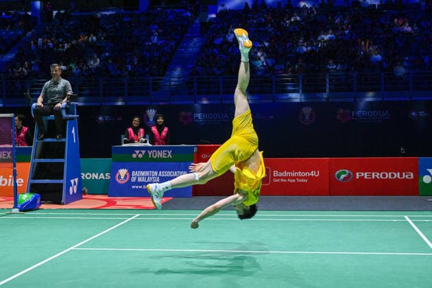 (260524) -- KUALA LUMPUR, May 24, 2026 -- Li Shifeng celebrates after wining the men s singles final match between Li Shifeng of China and Panitchaphon Teeraratsakul of Thailand at 2026 Malaysia Masters badminton tournament in Kuala Lumpur, Malaysia, May 24, 2026. (Photo by Xinhua) (SP)MALAYSIA-KUALA LUMPUR-BADMINTON-MALAYSIA MASTERS-MEN S SINGLES ChenxZeguo 