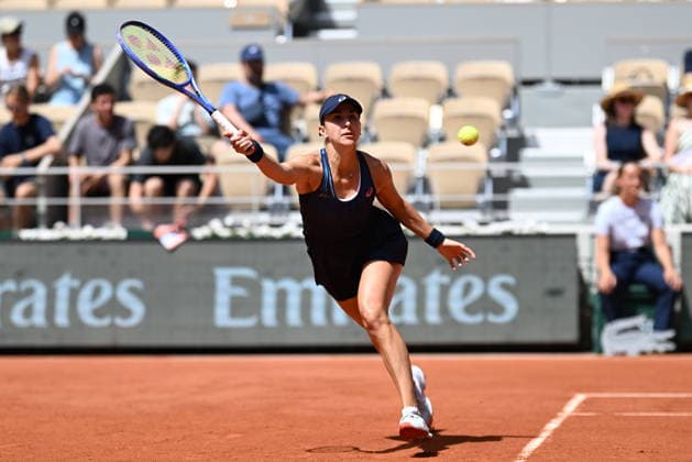 French Open (Roland Garros) - Day 1 PARIS, FRANCE - MAY 24: Belinda Bencic of Switzerland in action against Sinja Kraus of Austria (not seen) during a first-round women’s singles match on the first day of the French Open (Roland Garros) in Paris, France on May 24, 2026. Burak Akbulut Anadolu Paris France. Editorial use only. Please get in touch for any other usage.  Copyright: x2026xAnadoluxBurakxAkbulutx