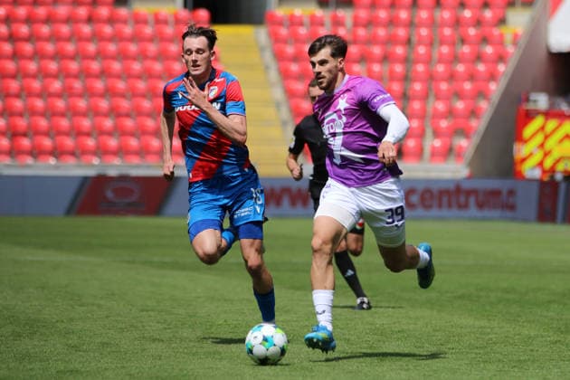 24 05 2026 Soccer Men 2025 2026 Chance League Championship Round 5 Matchday SK Slavia Prague FC Viktoria Pilsen Fortuna Arena Prague David Jurasek Prague, 39, purple in a running duel with Adam Kadlec Pilsen, 16, red-blue Prague Prague Germany