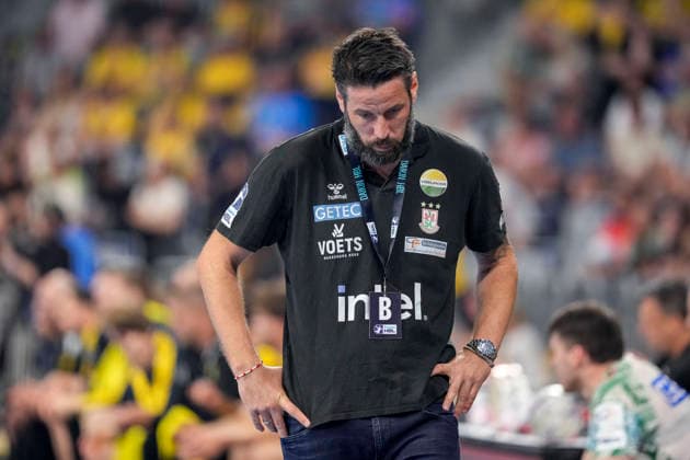 Bennet Wiegert coach, head coach, SCM , single picture, single photo, action, action, looking disappointed, disappointment, frustration, disappointed, pessimistic, 24 05 2026, Mannheim Germany , Handball, Bundesliga, Rhein Neckar Löwen SC Magdeburg xozx