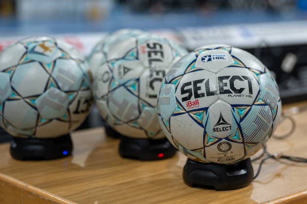 The match balls are ready Bergischer HC vs THW KIel, Handball, DAIKIN HBL, 32 Matchday, Season 2025 2026, 24 05 2026 Bergischer HC vs THW Kiel, Handball, DAIKIN HBL, 32 Matchday, Season 2025 2026, 24 05 2026 Duesseldorf Copyright: xEibner-Pressefoto ThomasxHaeslerx EP_THR