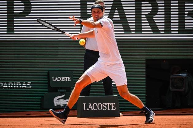 May 24, 2026, Paris, France, France: Alexander ZVEREV of Germany during the first day of the Roland-Garros 2026, French Open 2026, Grand Slam tennis tournament at Roland-Garros Stadium on May 24, 2026 in Paris, France. Roland Garros 2026 - Day 1  - ZUMAm308 20260524_zsp_m308_038 Copyright: xMatthieuxMirvillex