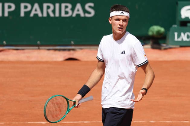 TENNIS : Roland Garros 2026 - 24 05 2026 Titouan Droguet (FRA) Vs Jakub Mensik (CZE) ParisFrance  Copyright: xMichaelxBaucherx