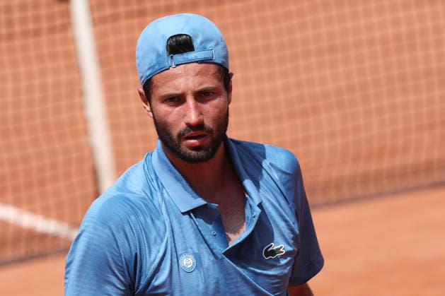 TENNIS : Roland Garros 2026 - 24 05 2026 Titouan Droguet (FRA) Vs Jakub Mensik (CZE) ParisFrance  Copyright: xMichaelxBaucherx