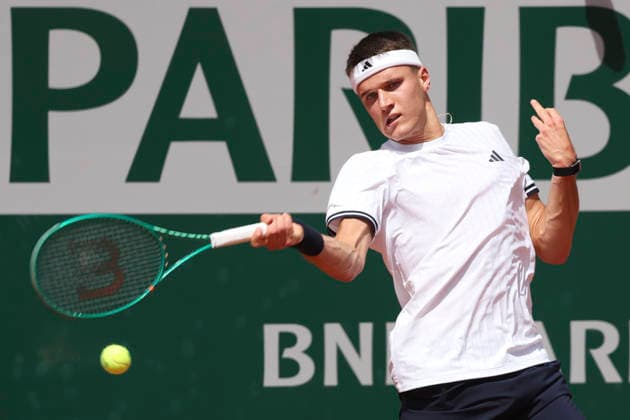 TENNIS : Roland Garros 2026 - 24 05 2026 Titouan Droguet (FRA) Vs Jakub Mensik (CZE) ParisFrance  Copyright: xMichaelxBaucherx