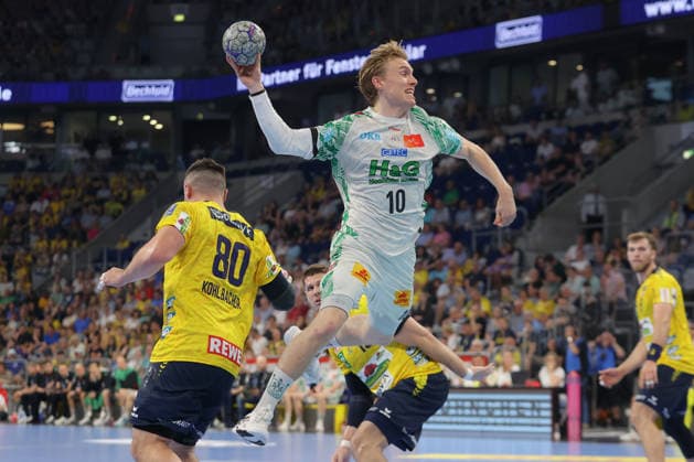 24 05 2026, xtgx, Handball, Daikin HBL, Rhein Neckar Löwen SC Magdeburg v l Gisli Thorgeir Kristjansson Magdeburg, 10 throws goal, Torschuetze, scores goal, Treffer, scores the goal Mannheim