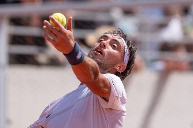 2026-05-24 2026 French Open - Day One PARIS, FRANCE - MAY 24: Thiago Agustin Tirante of Argentina during Day One of the 2026 French Open at Roland Garros on May 24, 2026 in Paris, France. (Photo by Marleen Fouchier BSR Agency) Paris France Content not available for redistribution in The Netherlands directly or indirectly through any third parties. Copyright: xBSRxAgencyx