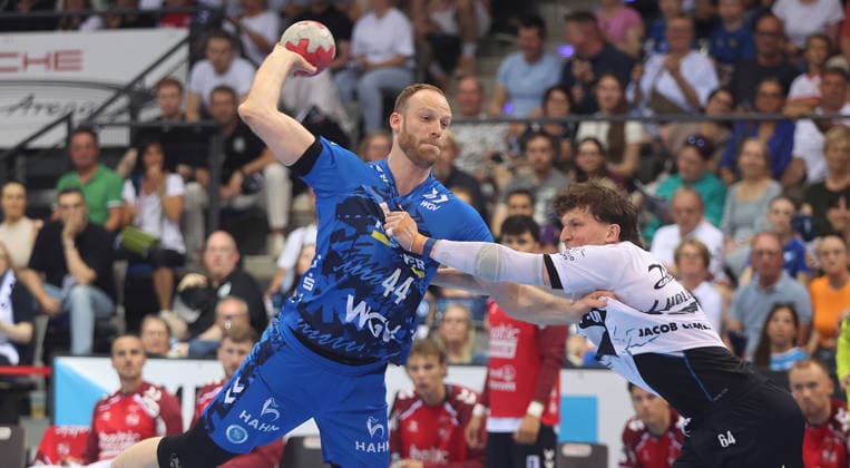 Stuttgart , Handball Daikin Bundesliga TVB Stuttgart vs SG Flensburg Handewitt , Lenny Rubin TVB