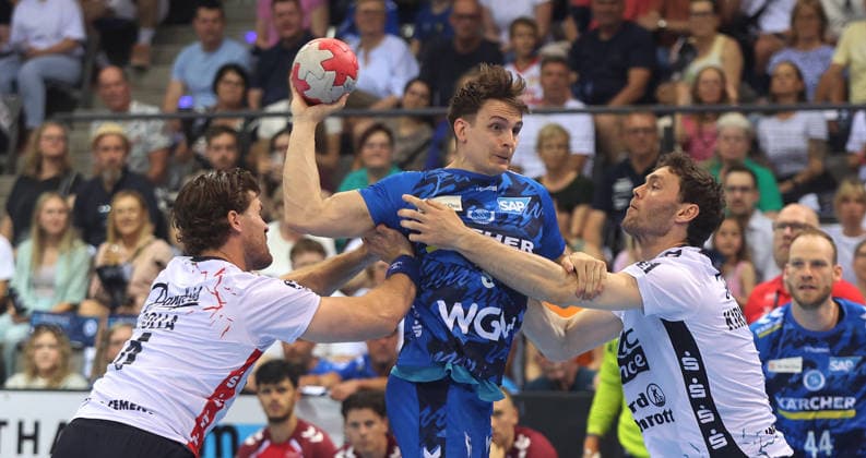 Stuttgart , Handball Daikin Bundesliga TVB Stuttgart vs SG Flensburg Handewitt , Max Häfner TVB